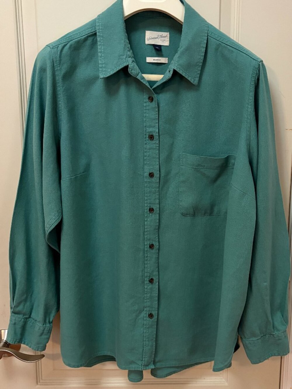 Universal Threads Womens XXL 55% Linen/45% Rayon L/S B/D Shirt. Green.
